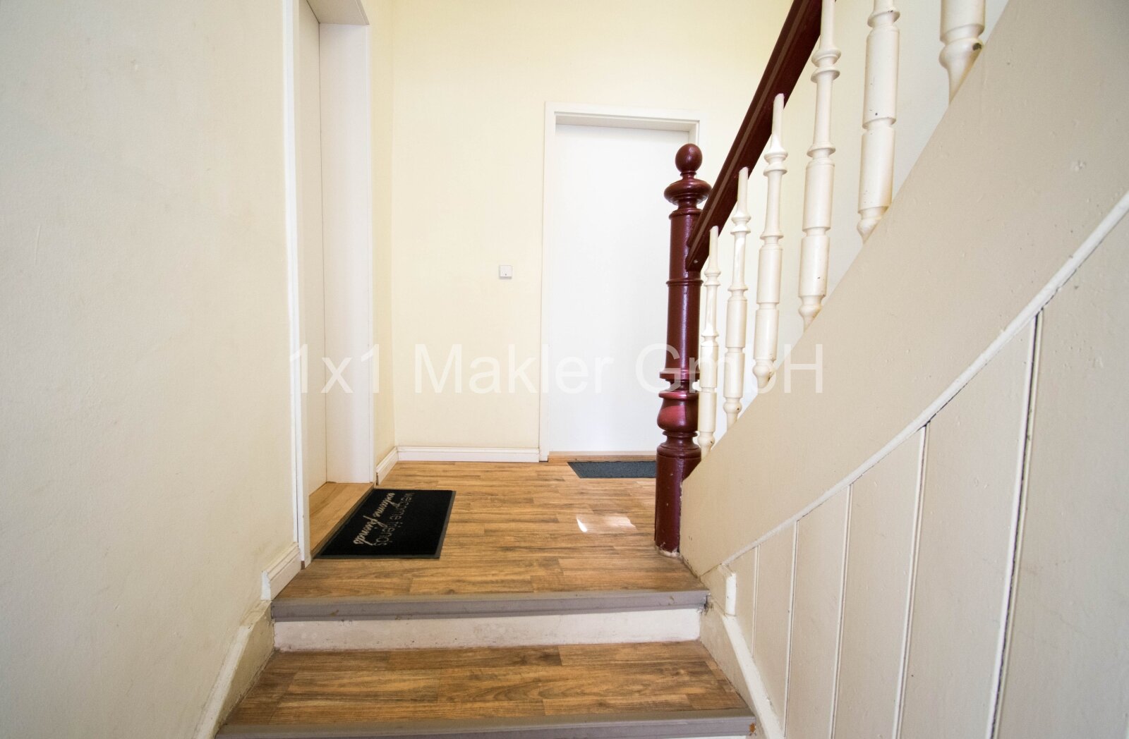 Apartmenthaus mit 7 möblierten Wohneinheiten in SN