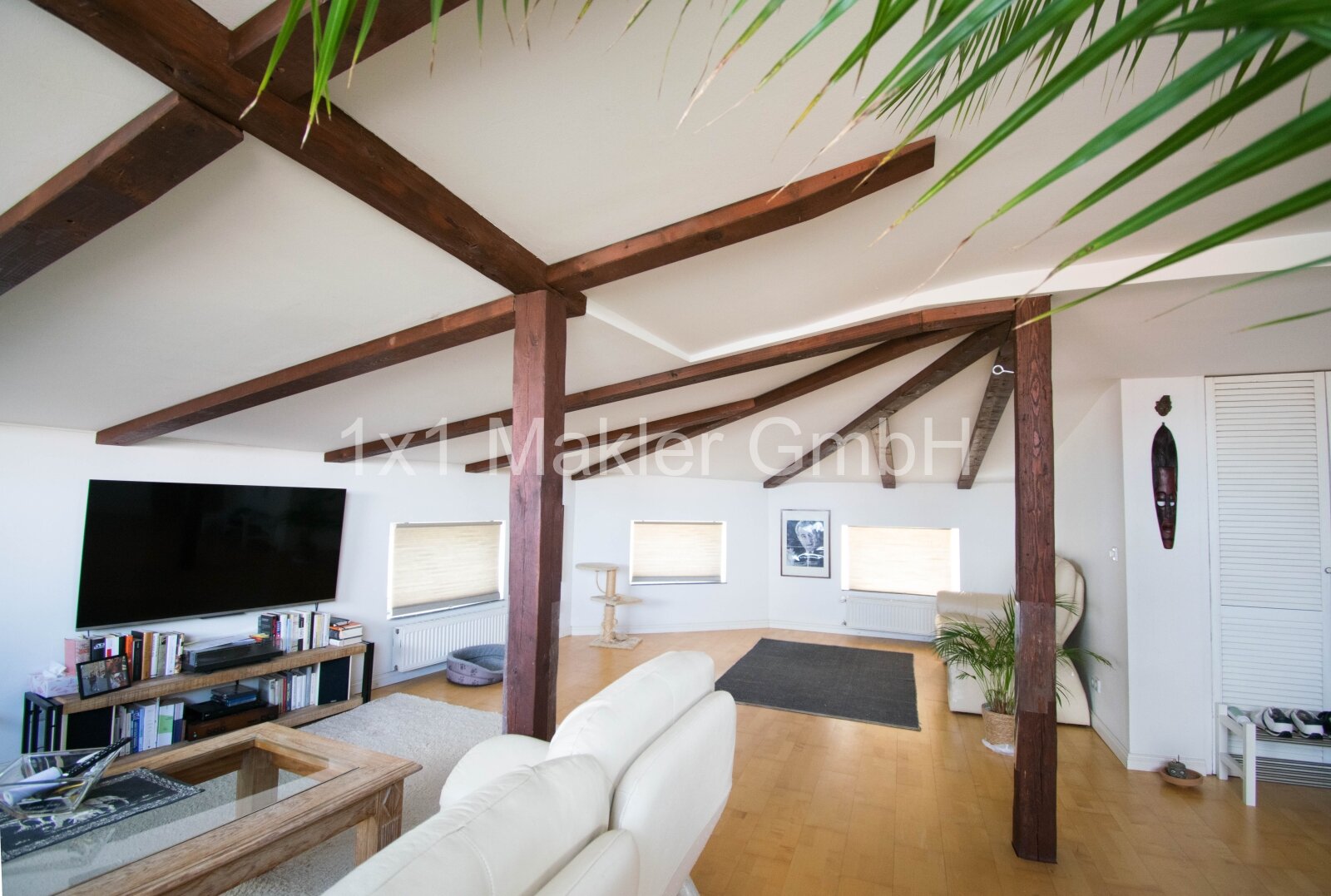 Apartmenthaus mit 7 möblierten Wohneinheiten in SN