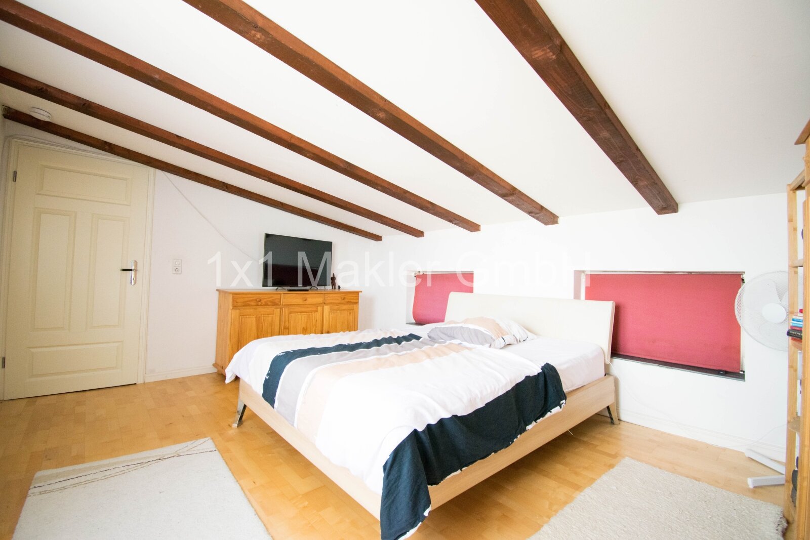 Apartmenthaus mit 7 möblierten Wohneinheiten in SN