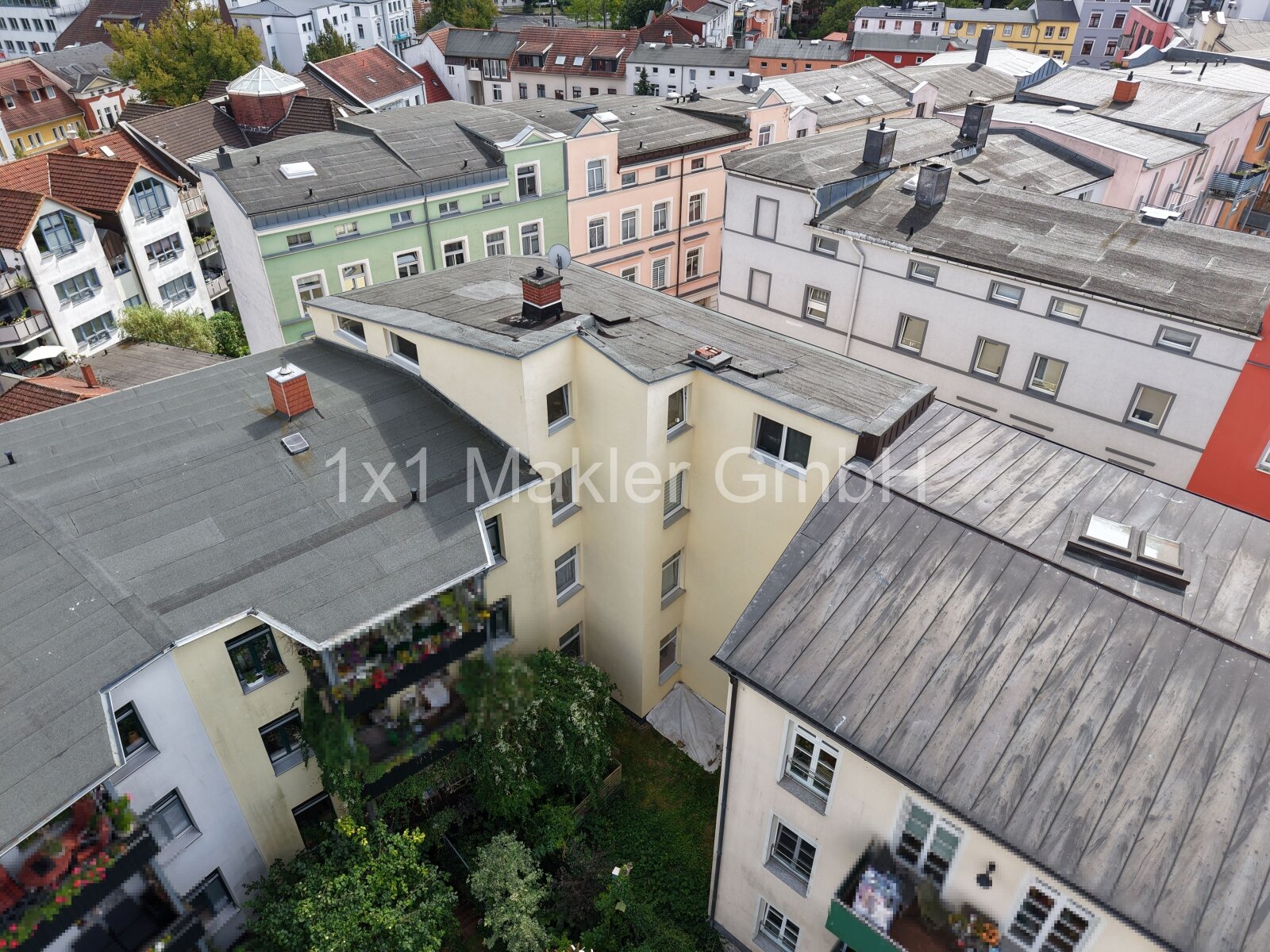 Apartmenthaus mit 7 möblierten Wohneinheiten in SN