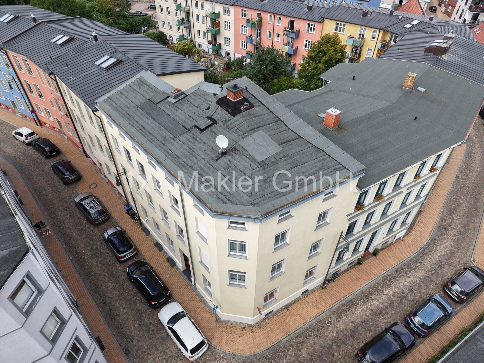 Apartmenthaus mit 7 möblierten Wohneinheiten in SN