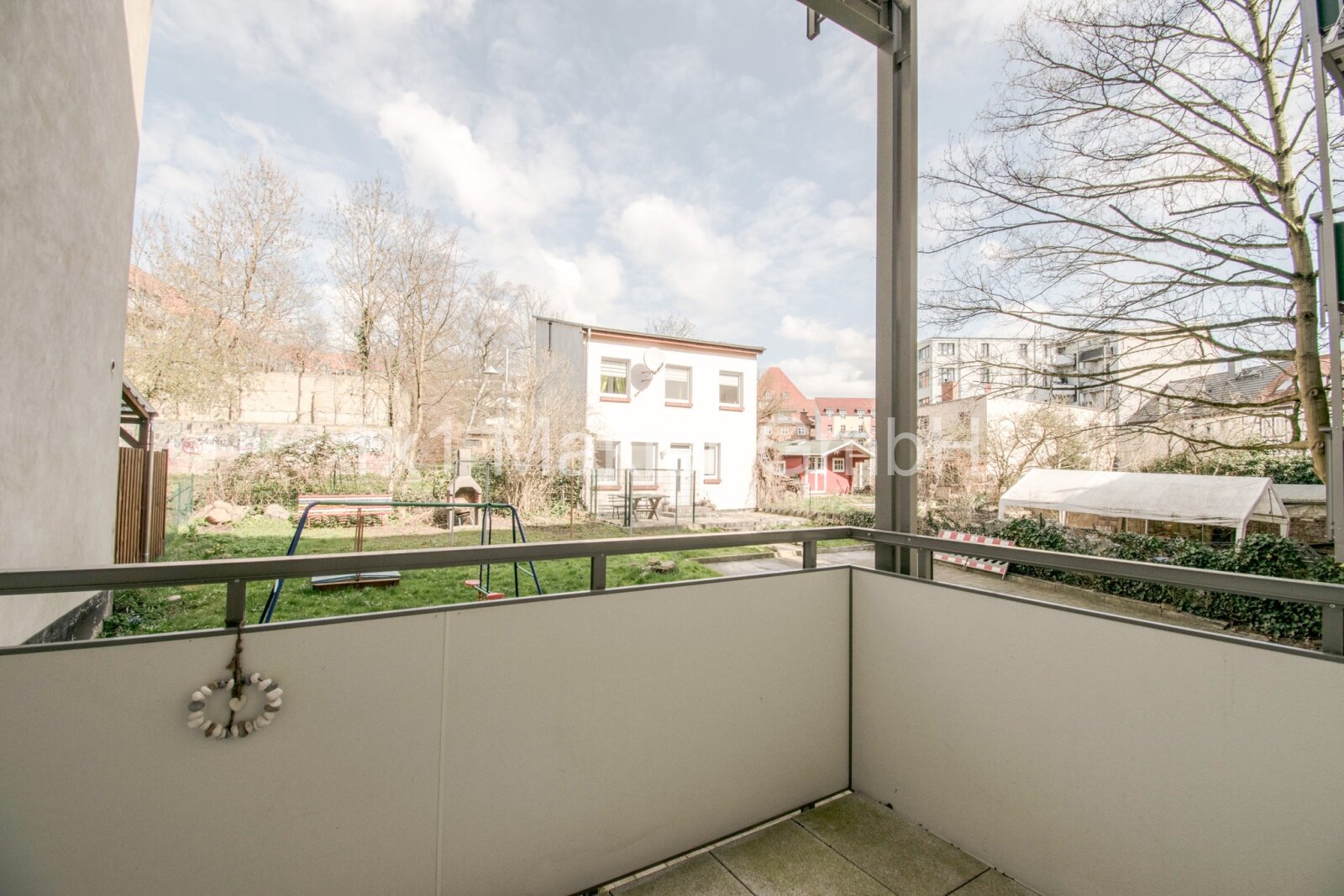 Helle 3 Raum Whg. im EG mit Balkon Stadtzentrum