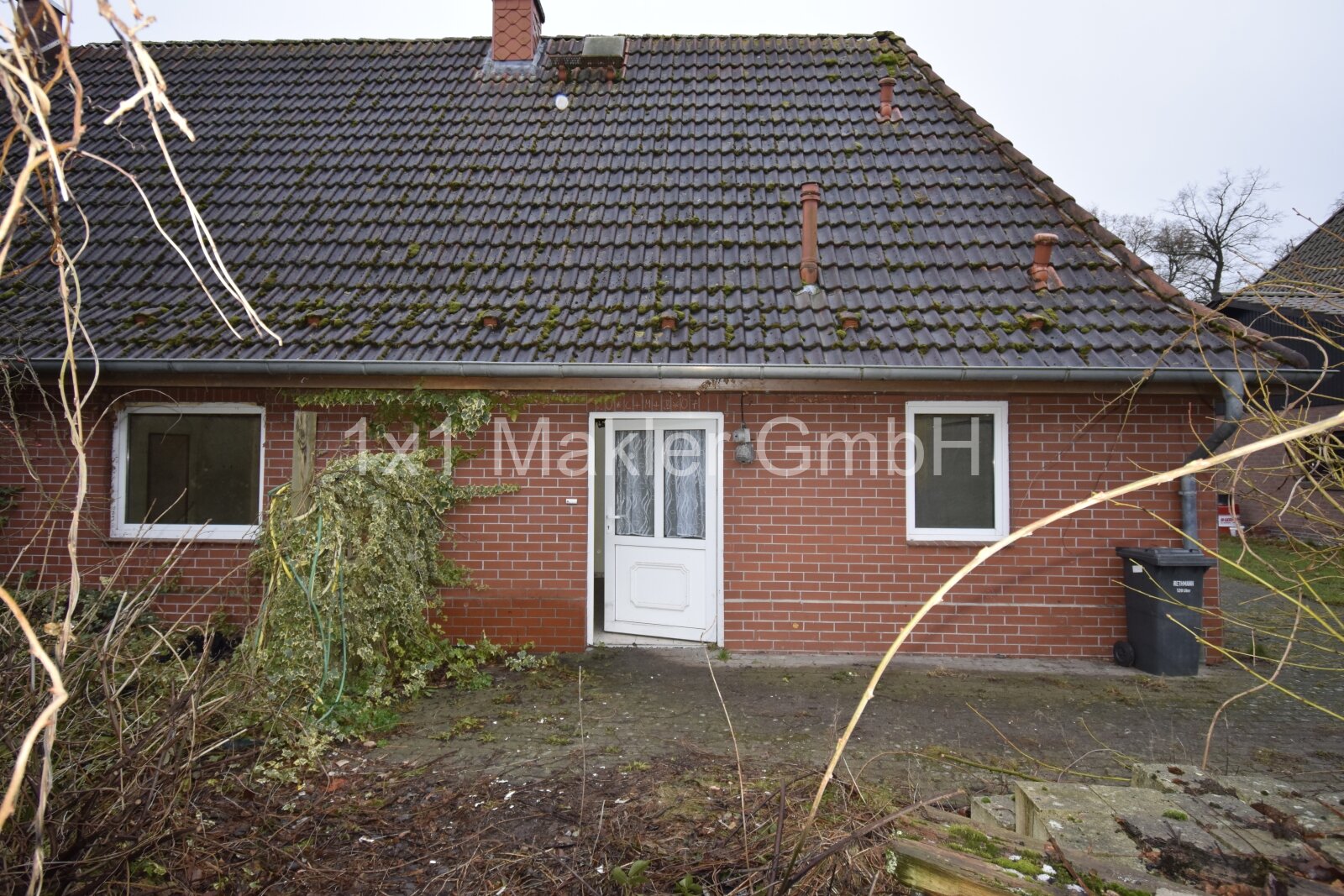 Dreilützow: Doppelhaushälfte mit 1.268 m² Grundstück Dreilützow: Doppelhaushälfte mit 1.268 m² Grundstück