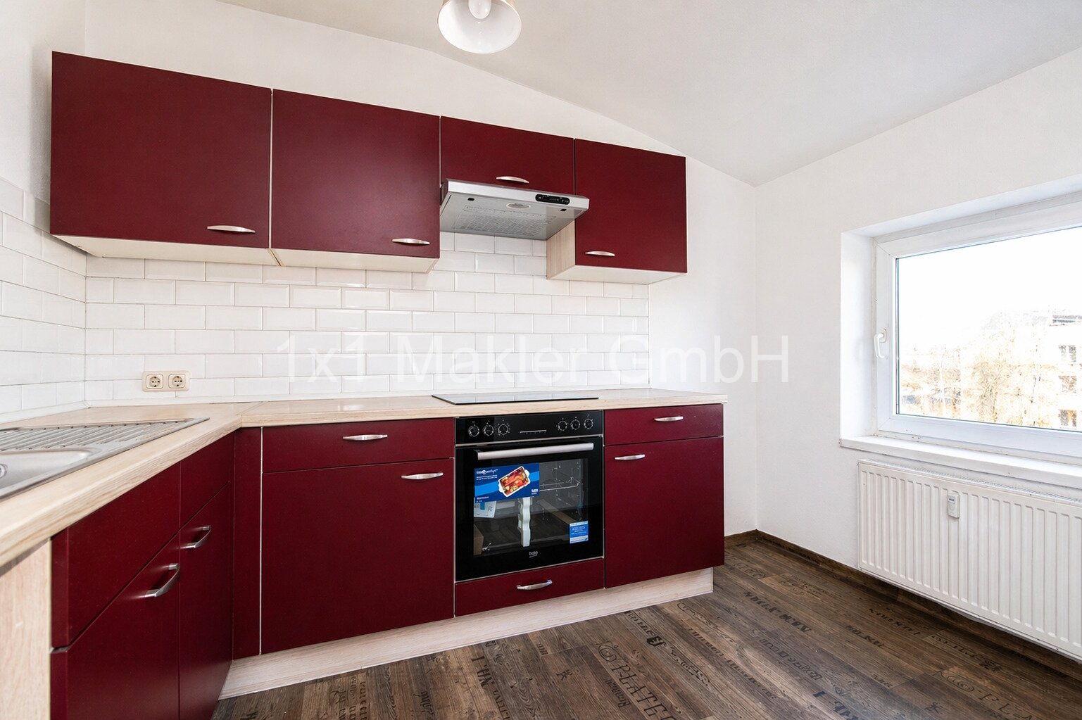 Schwerin: 4 Raum Wohnung mit Balkon und Einbauküche Schwerin: 4 Raum Wohnung mit Balkon und Einbauküche