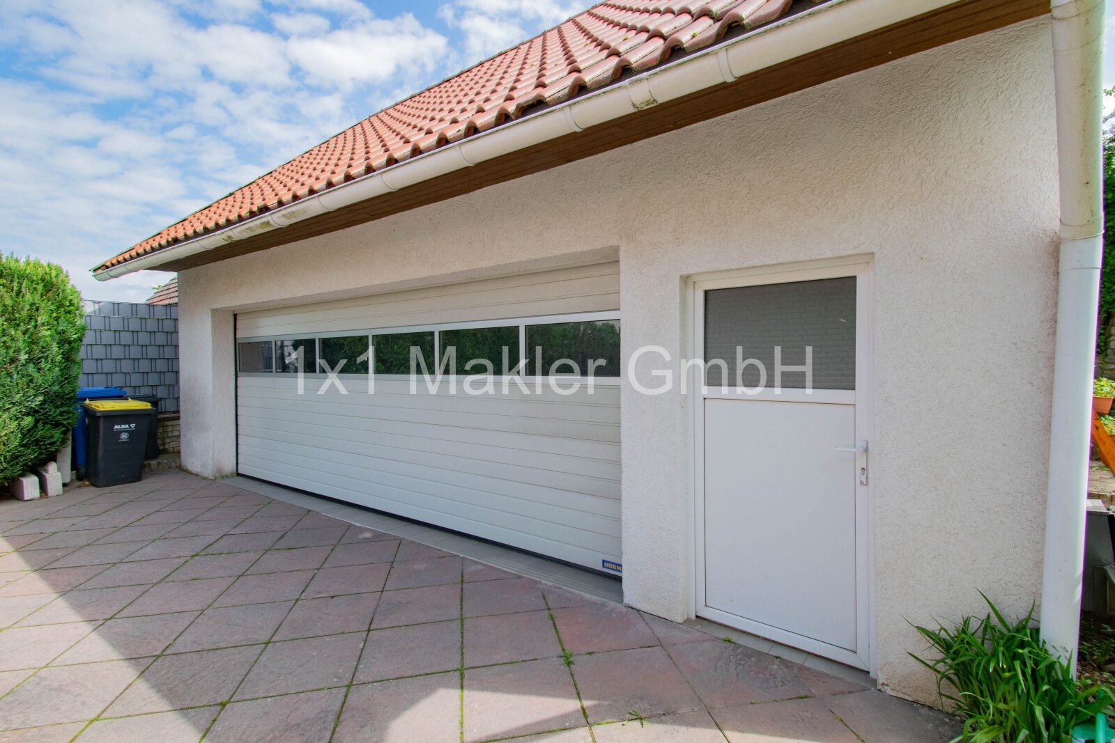 Architektonisches Einfamilienhaus in begehrter Lage mit Seeblick