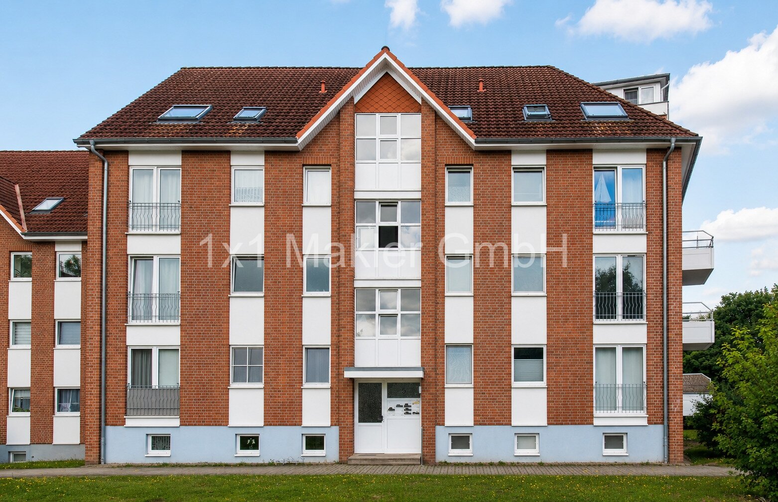 Putbus: 1,5 Zimmer Wohnung mit Südbalkon u. Stellplatz Putbus: 1,5 Zimmer Wohnung mit Südbalkon u. Stellplatz