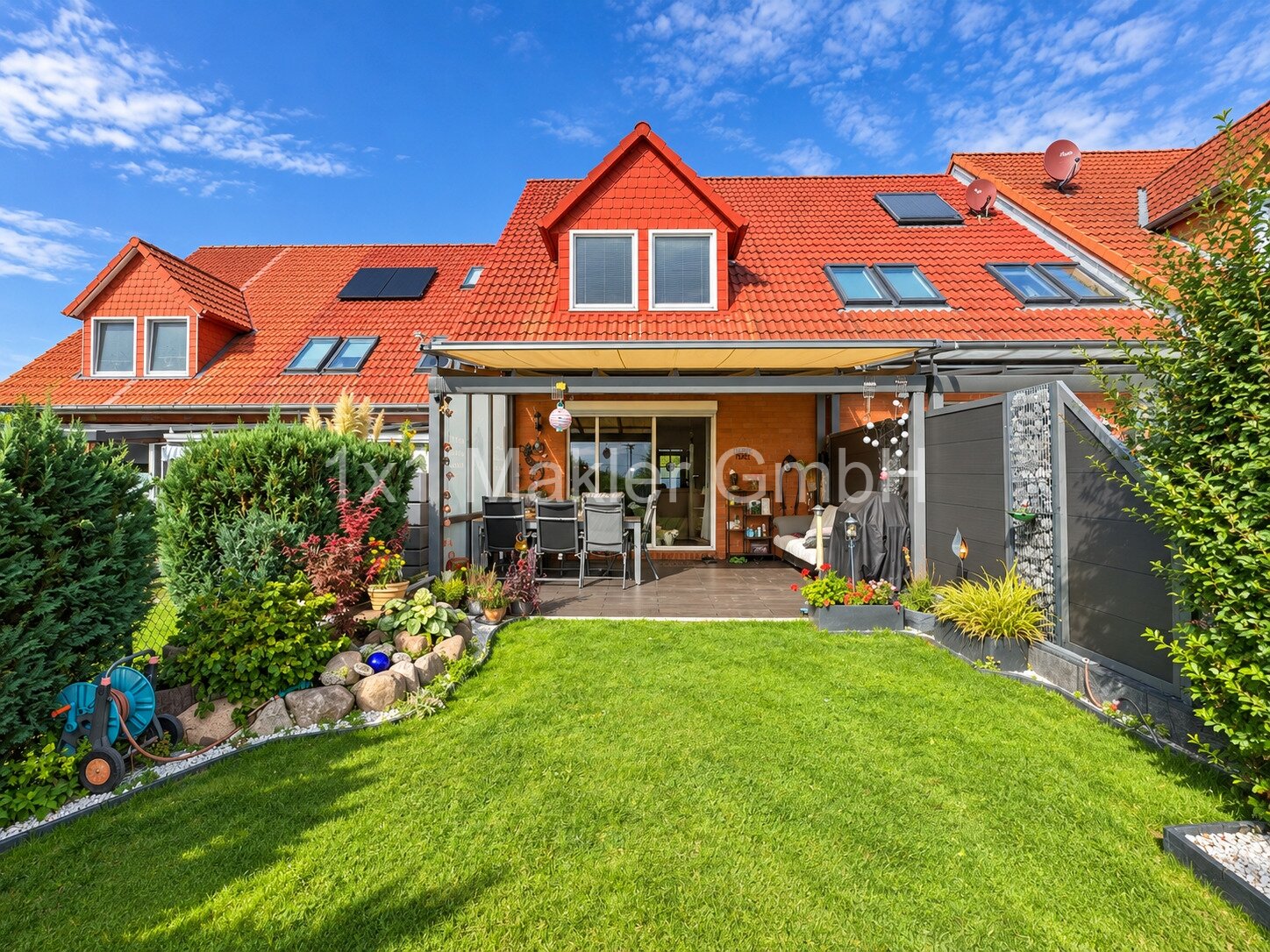 Klein Rogahn: Provisionsfreies Reihenhaus mit Südterrasse, Garten und 2 Stellplätzen Klein Rogahn: Provisionsfreies Reihenhaus mit Südterrasse, Garten und 2 Stellplätzen